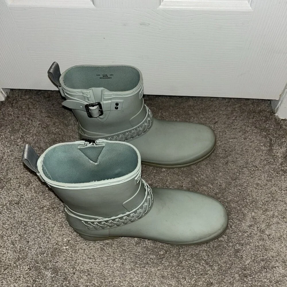 Hunter Sea Spray Blue Refined Ankle Studded Biker Western Rain Boot Size US 8